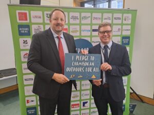 Toby Perkins MP (left) with Ben Seal, head of access at Paddle UK